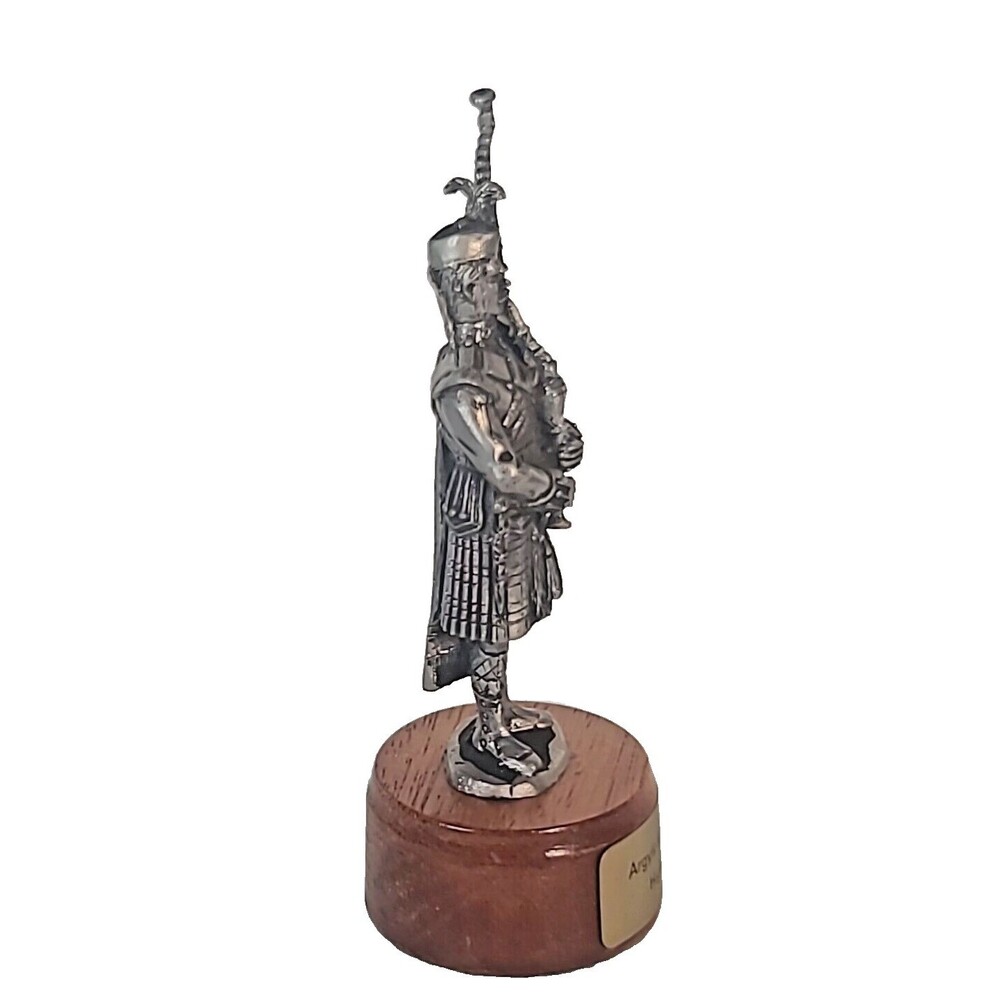 Argyll Sutherland Highlanders Pipe Pewter Figurine On Wood Base Vintage - Picture 5 of 8